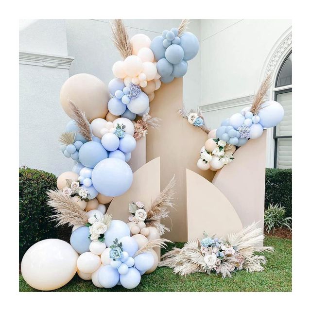 Macaron blue balloon garland